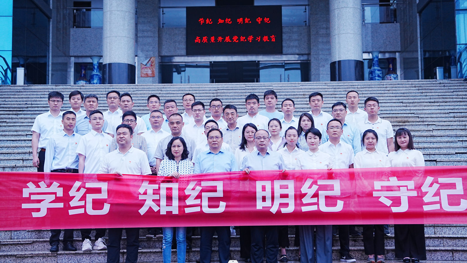 图片2 图片2